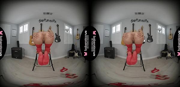  Solo brunette milf, Alexis Fawx is masturbating, in VR
